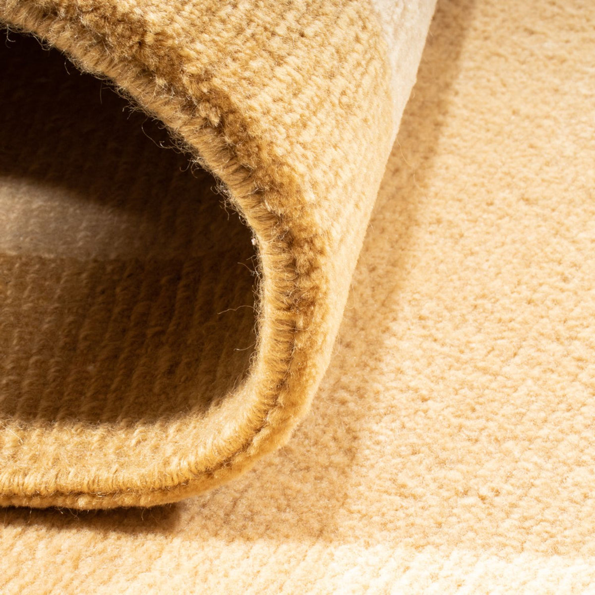 Nepal Tæppe - Royal - 143 x 72 cm - beige