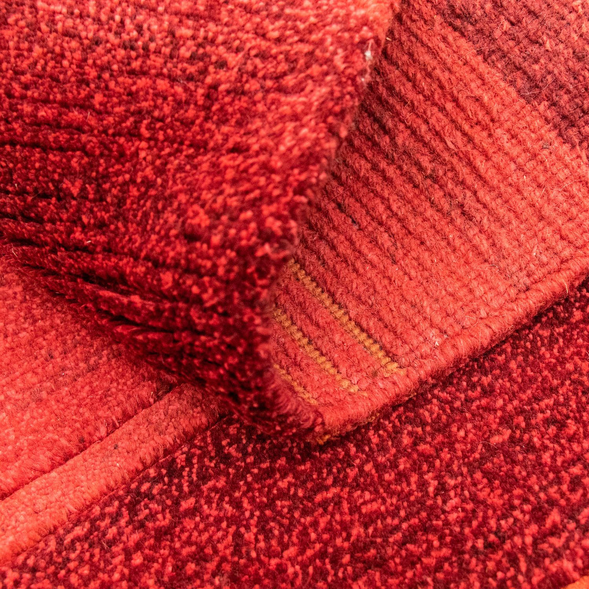 Nepal Tæppe - 138 x 72 cm - rød