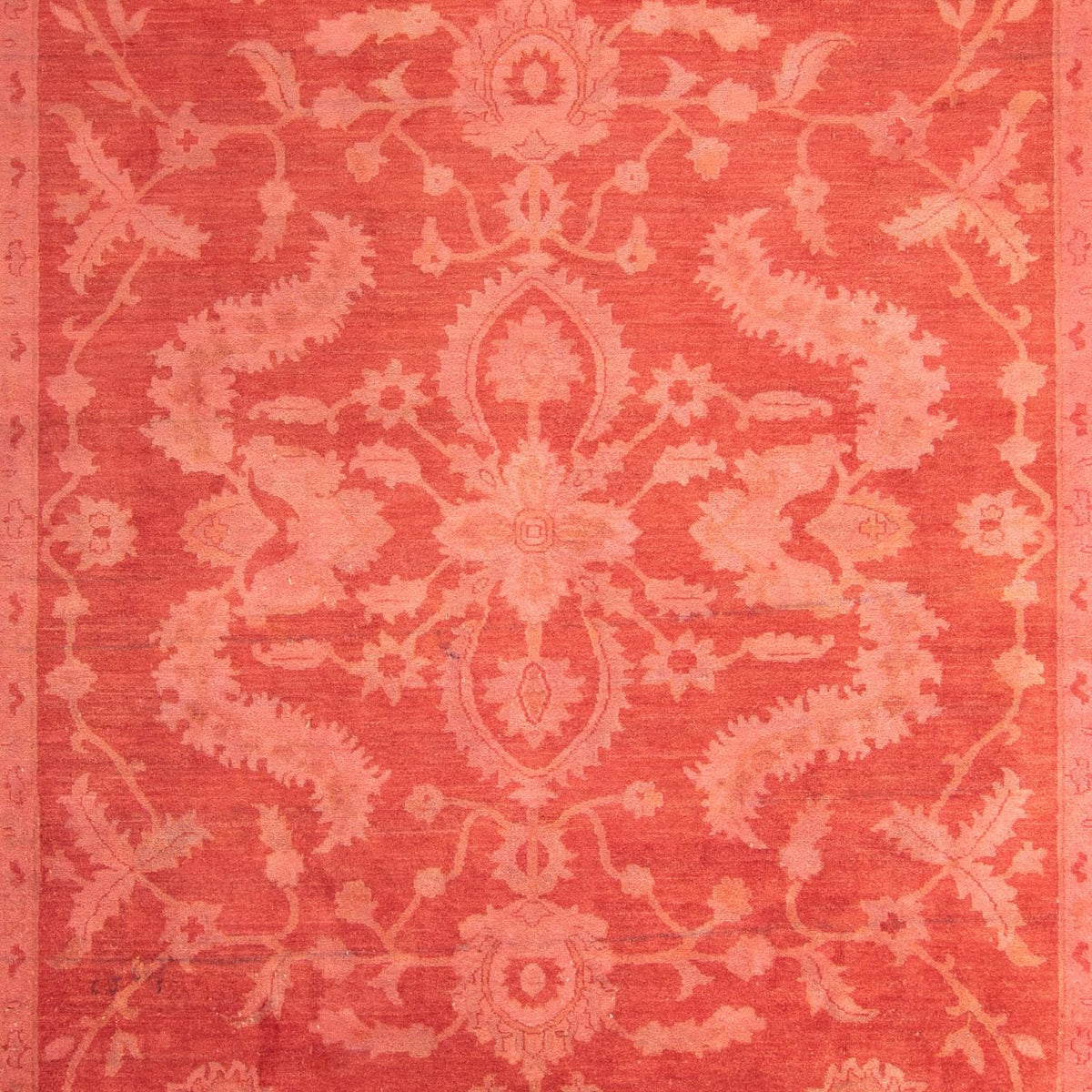 Ziegler Carpet - 365 x 256 cm - lysrød