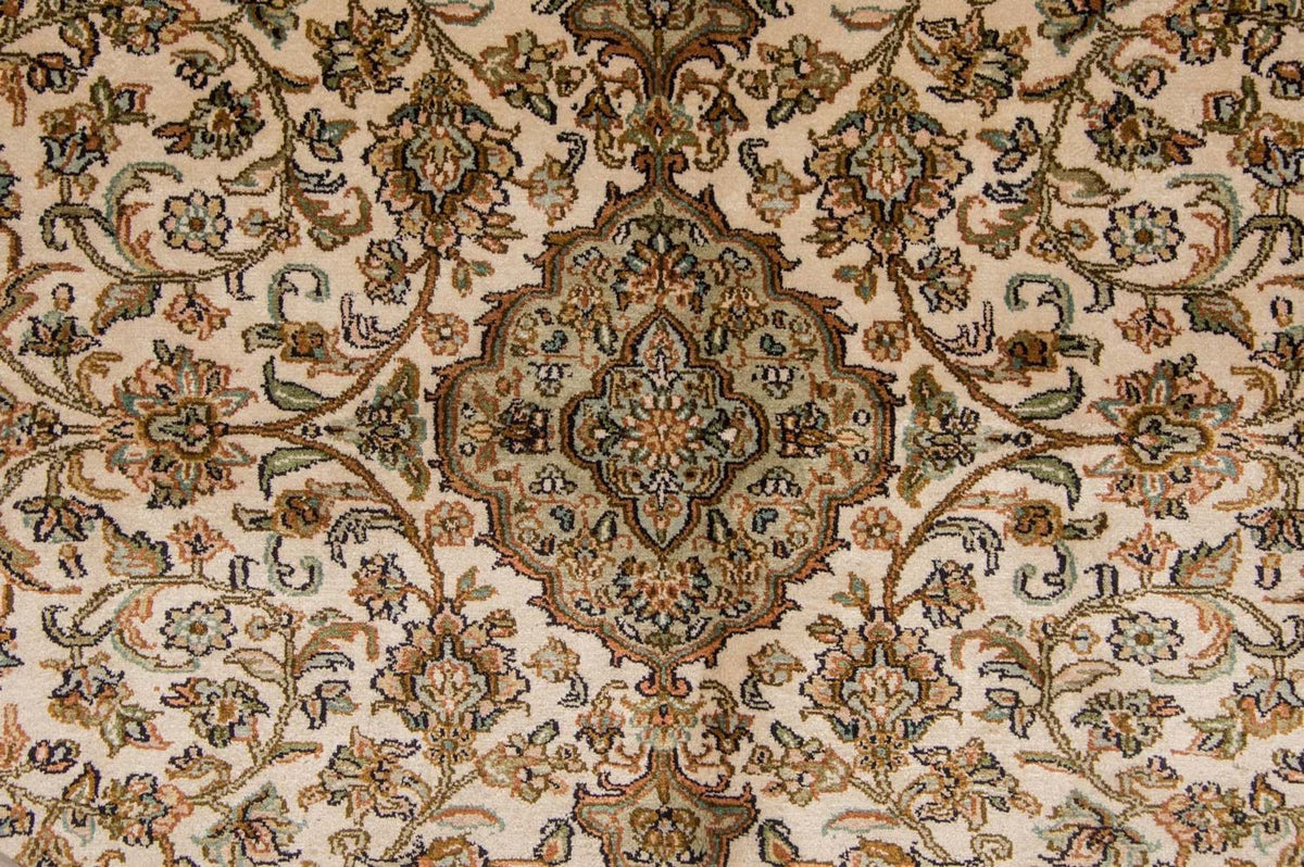 Silketæppe - Kashmir Silk - 186 x 126 cm - beige