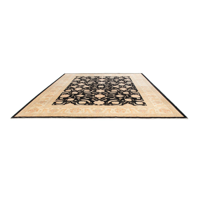 Ziegler Carpet - 392 x 299 cm - sort