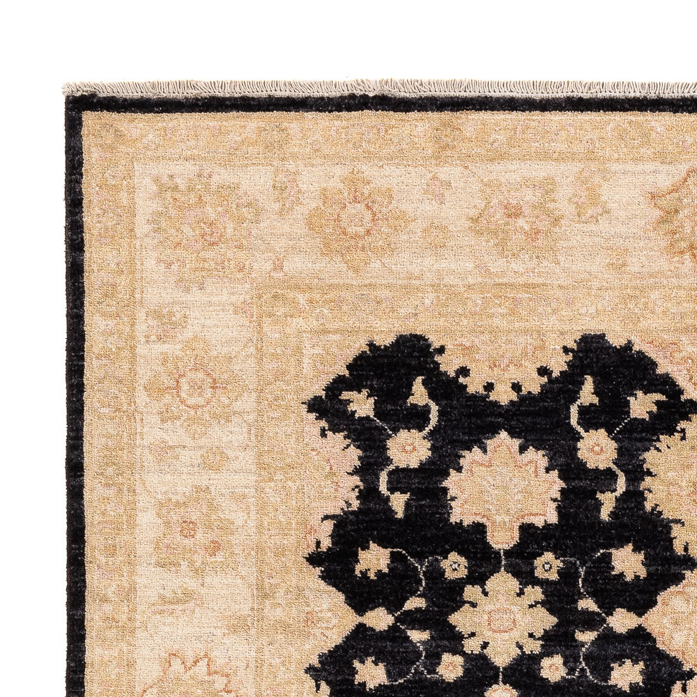 Ziegler Carpet - 198 x 155 cm - sort