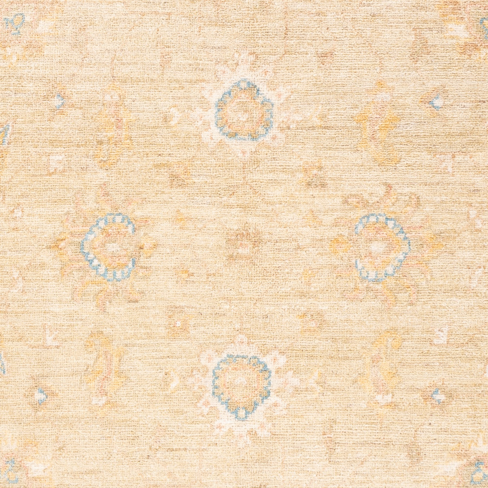 Ziegler Carpet - 183 x 122 cm - beige