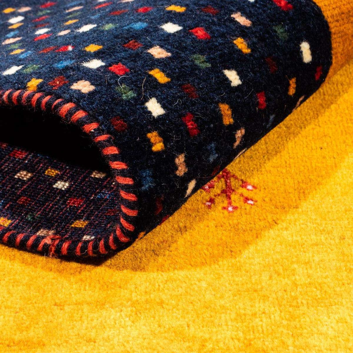 Gabbeh-tæppe - Persisk - 180 x 132 cm - guld