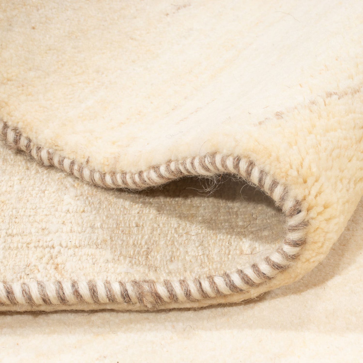 Gabbeh-tæppe - Persisk - 252 x 170 cm - lys beige