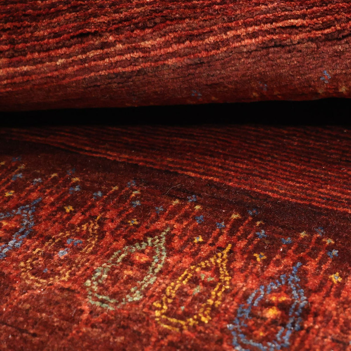 Gabbeh-tæppe - Kashkuli Persisk - 131 x 82 cm - mørkerød