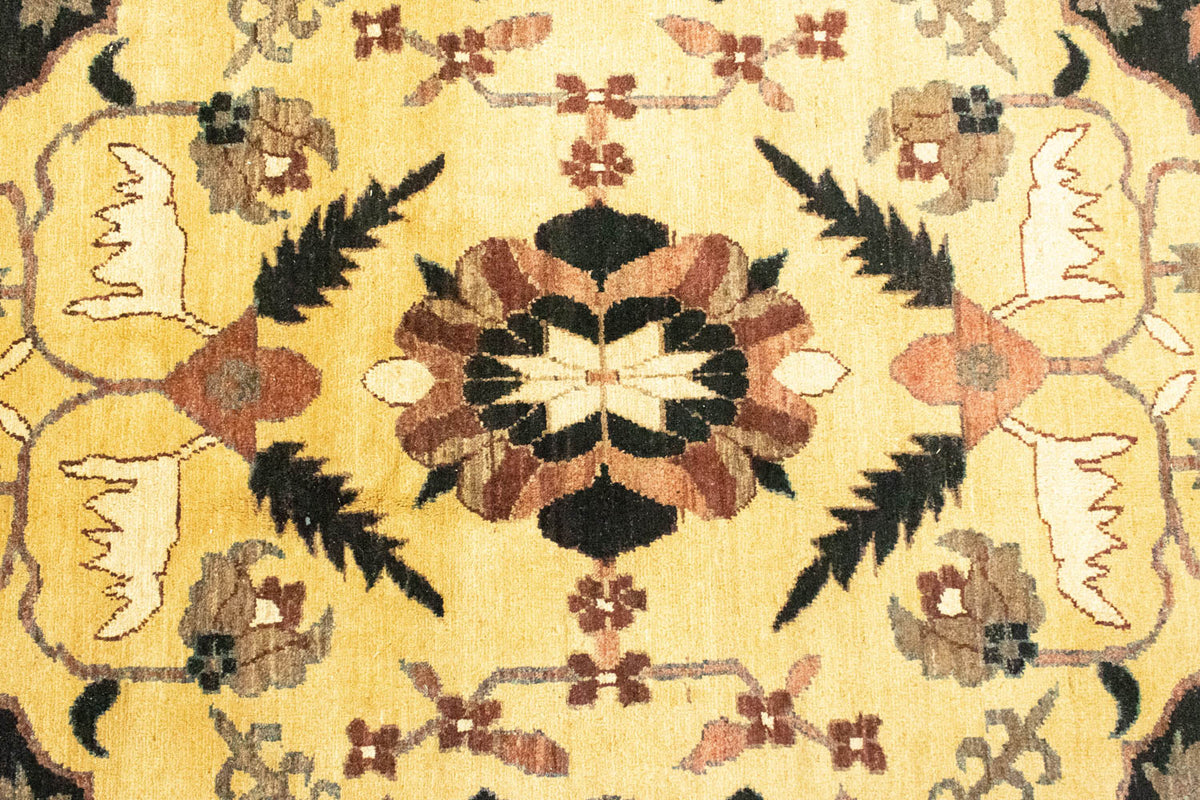 Ziegler Carpet - 425 x 309 cm - sort