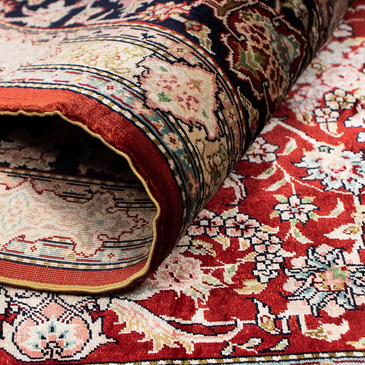 Silketæppe - China Silk - 183 x 122 cm - mørkerød