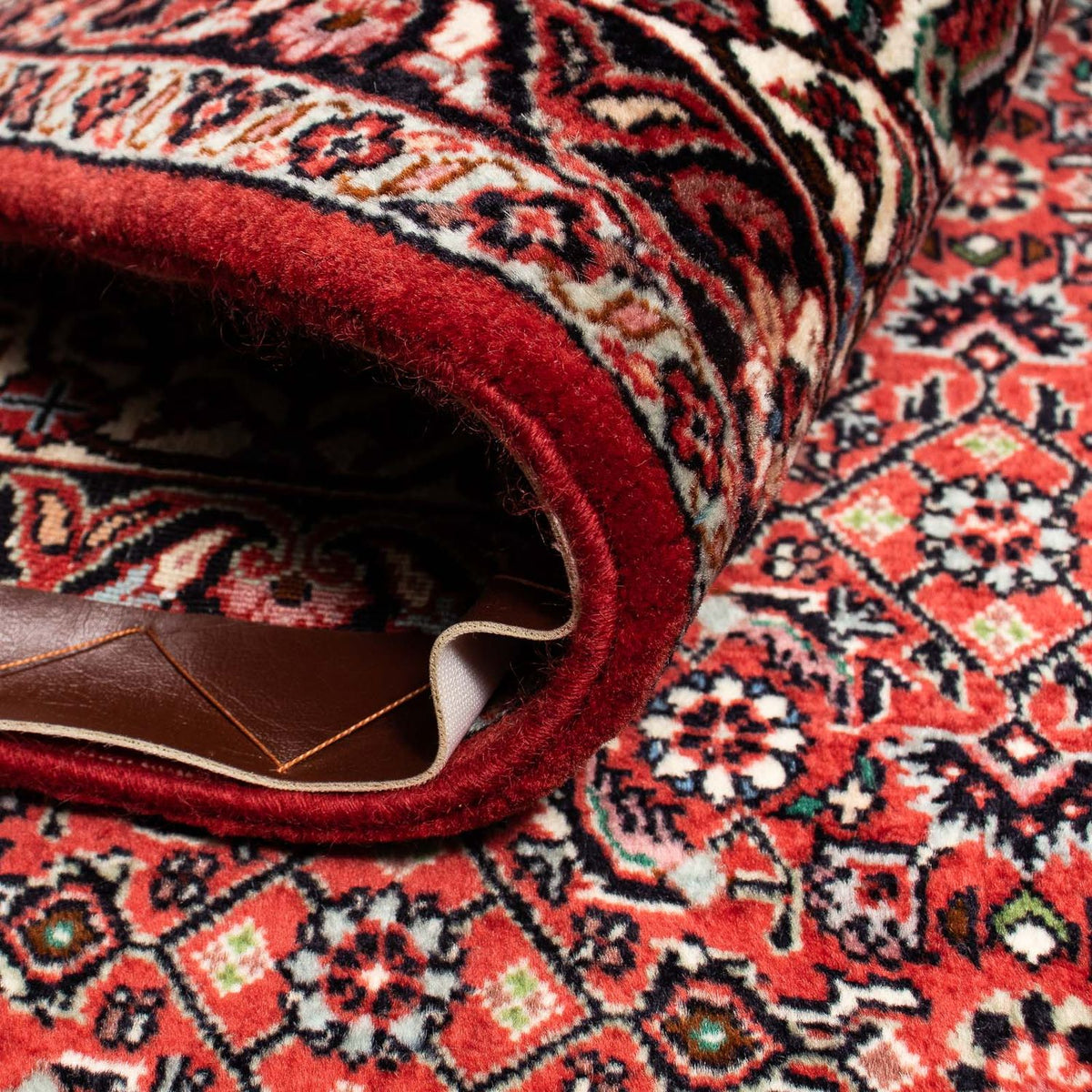 Persisk tæppe - Bijar - 253 x 202 cm - mørkerød