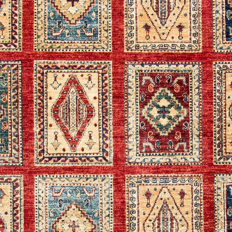 Ziegler Carpet - 243 x 174 cm - mørkerød