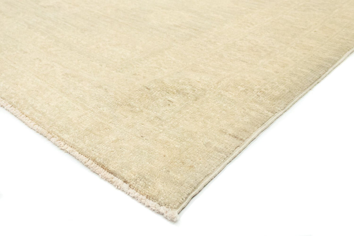 Ziegler Carpet - 155 x 122 cm - beige