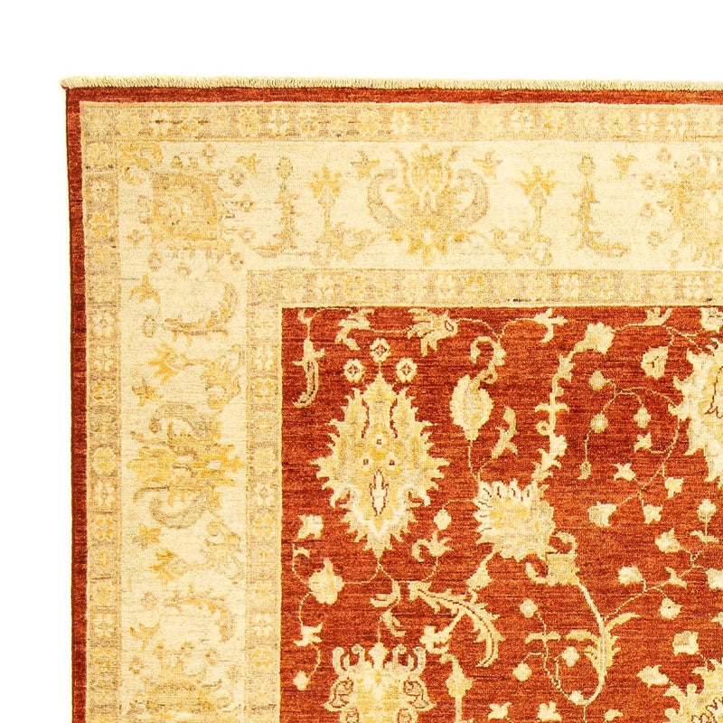 Ziegler Carpet - 251 x 198 cm - mørkerød