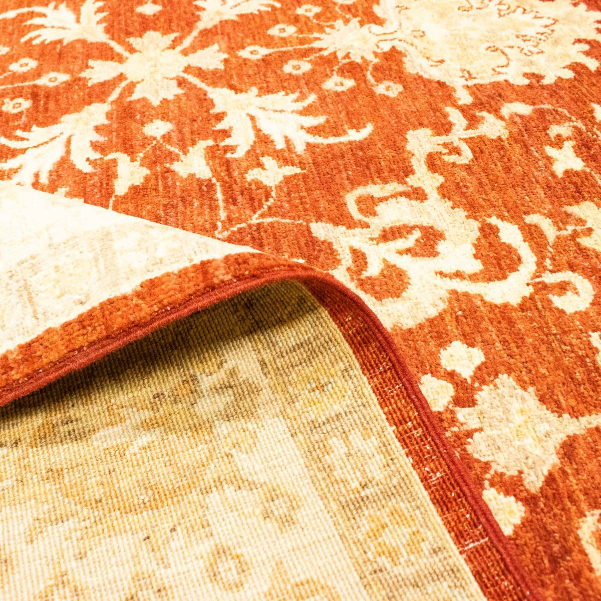 Ziegler Carpet - 251 x 198 cm - mørkerød