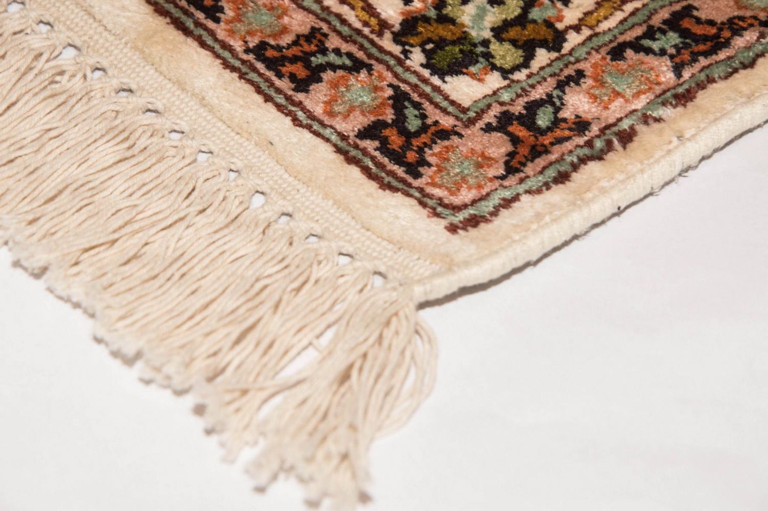 Silketæppe - Kashmir Silk - 95 x 62 cm - beige