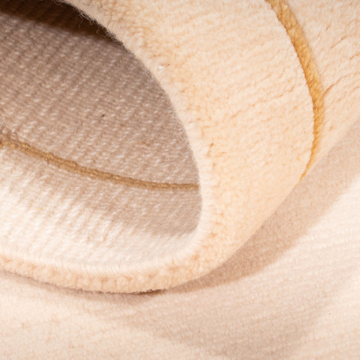 Nepal Tæppe - Royal - 137 x 73 cm - beige