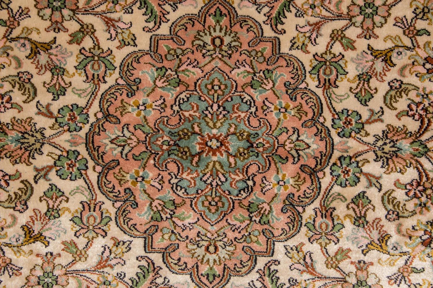 Silketæppe - Kashmir Silk - 148 x 93 cm - beige