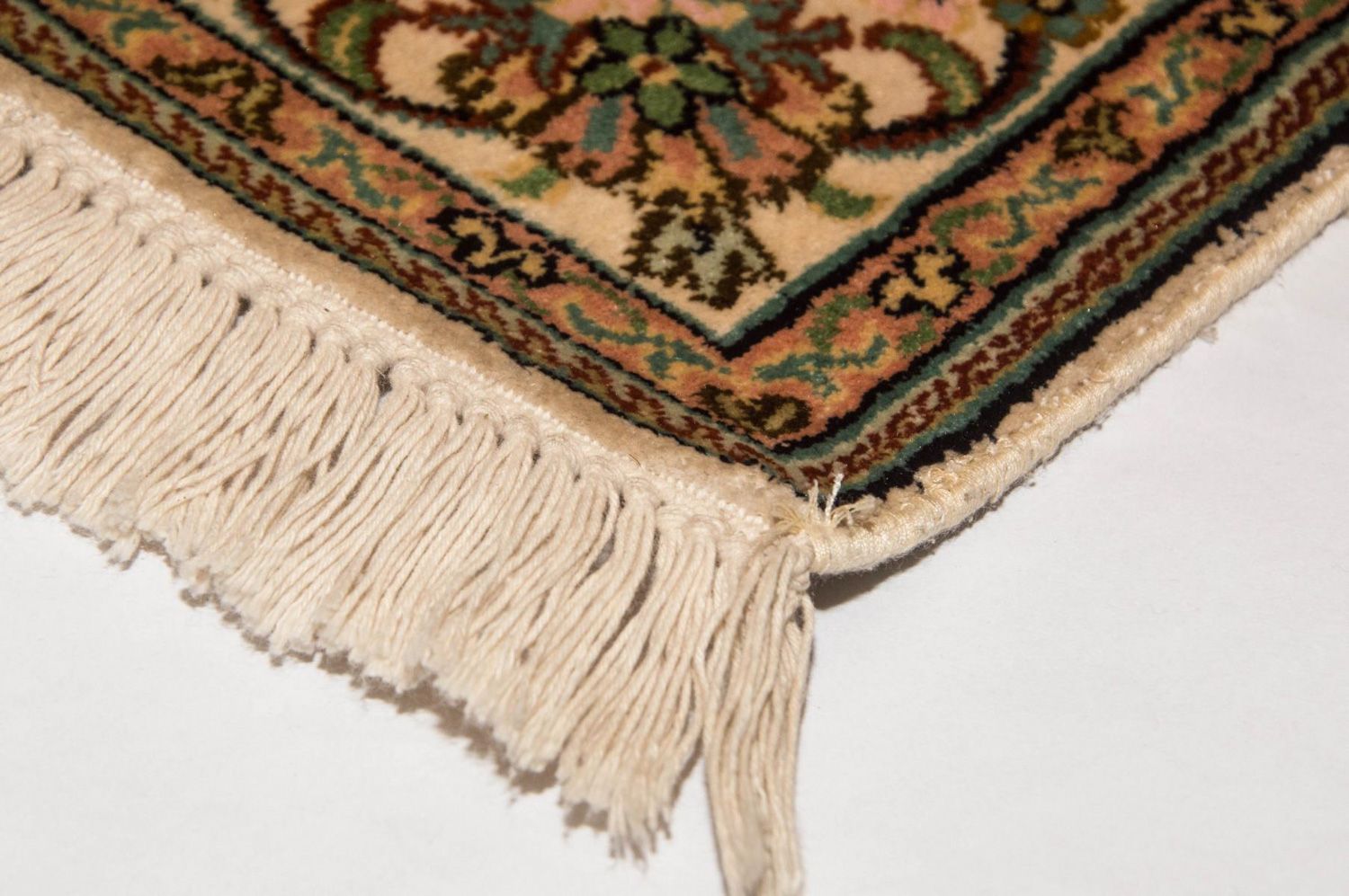 Silketæppe - Kashmir Silk - 148 x 93 cm - beige