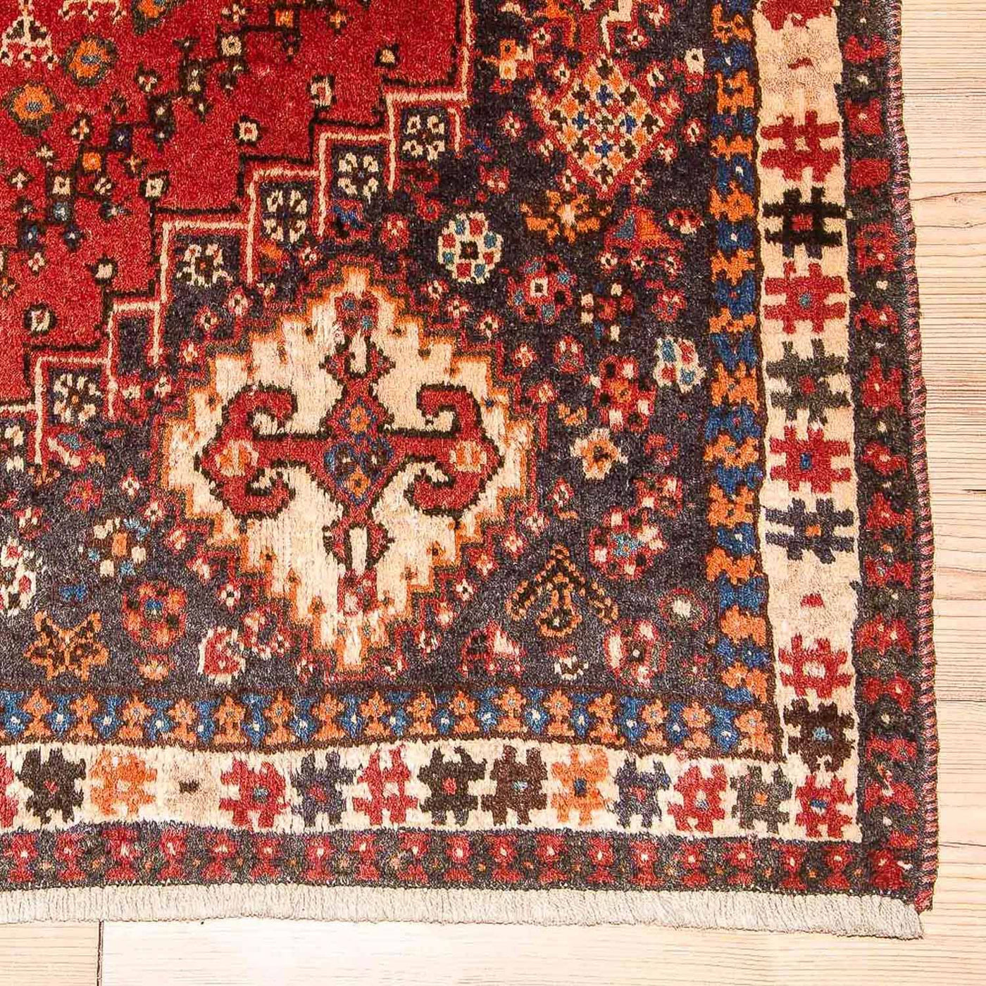 Qashqai Tæppe 224x163cm - Persisk tæppe