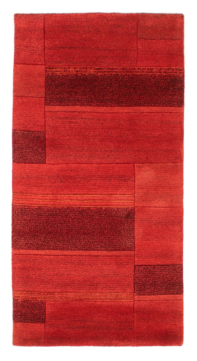 Nepal Tæppe - 138 x 72 cm - rød