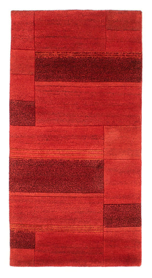 Nepal Tæppe - 138 x 72 cm - rød