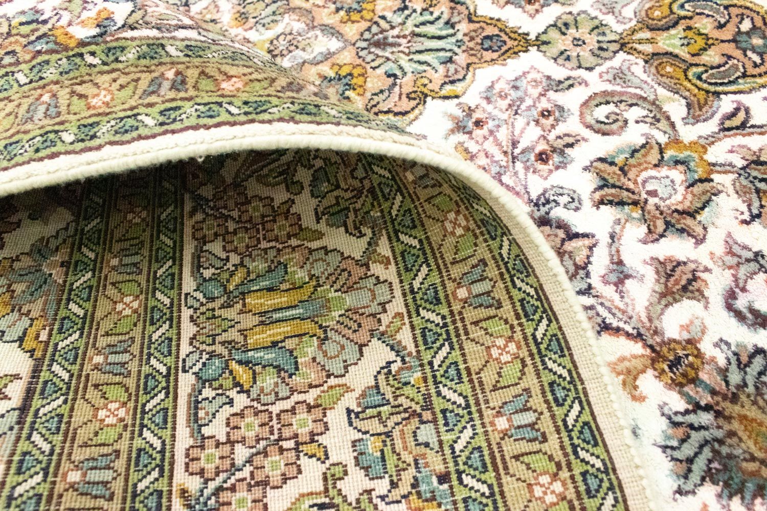 Silketæppe - Kashmir Silk - 217 x 153 cm - beige