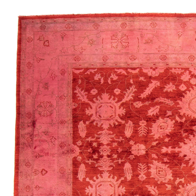 Ziegler Carpet - 330 x 240 cm - lysrød