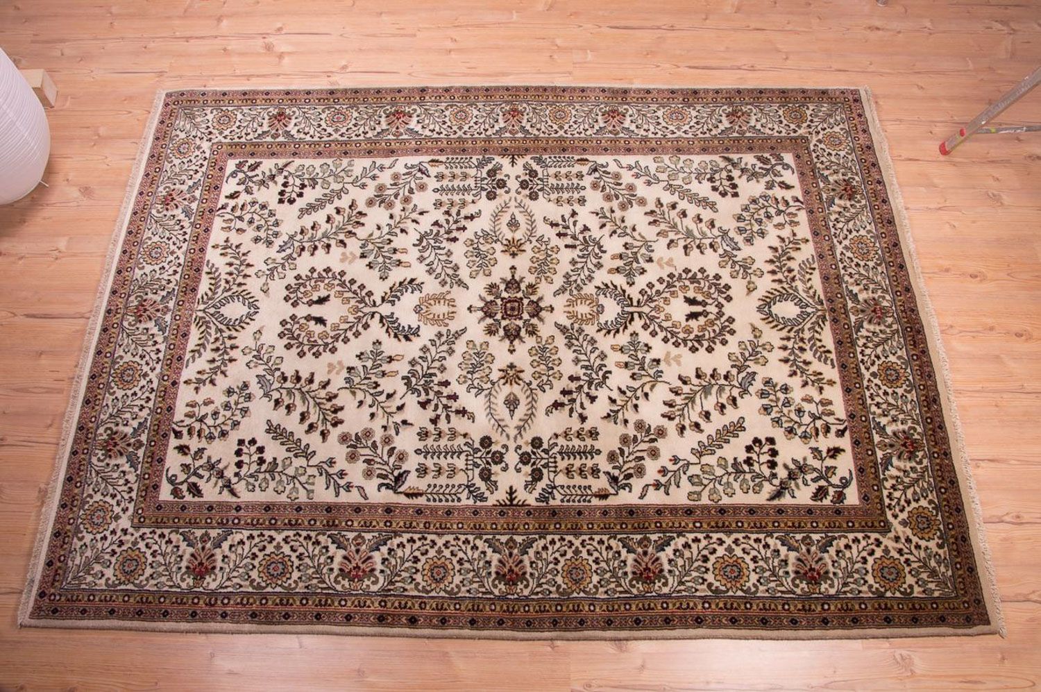 Persisk tæppe - Classic - 234 x 171 cm - beige