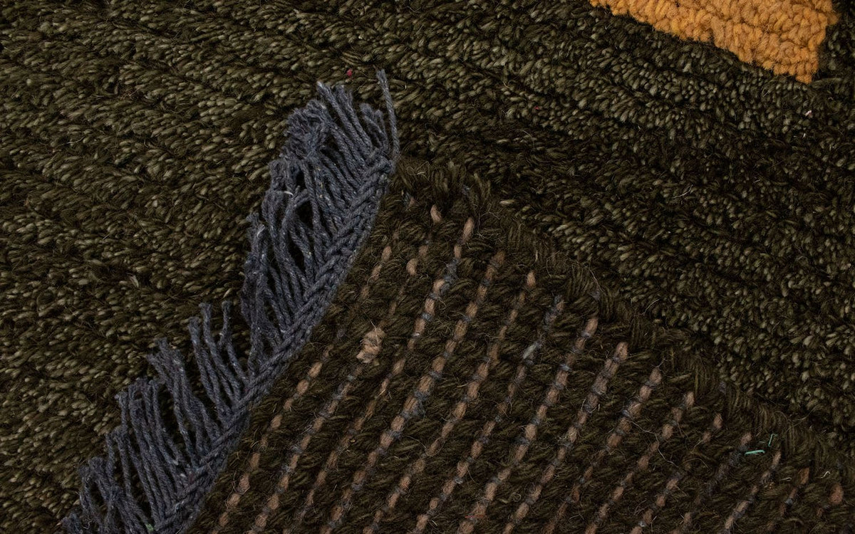 Nepal Tæppe - 140 x 70 cm - mørkegrøn