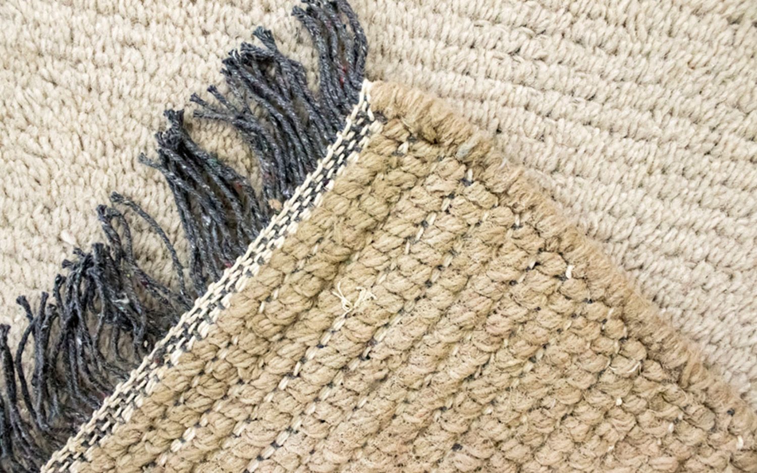 Nepal Tæppe - 140 x 70 cm - beige