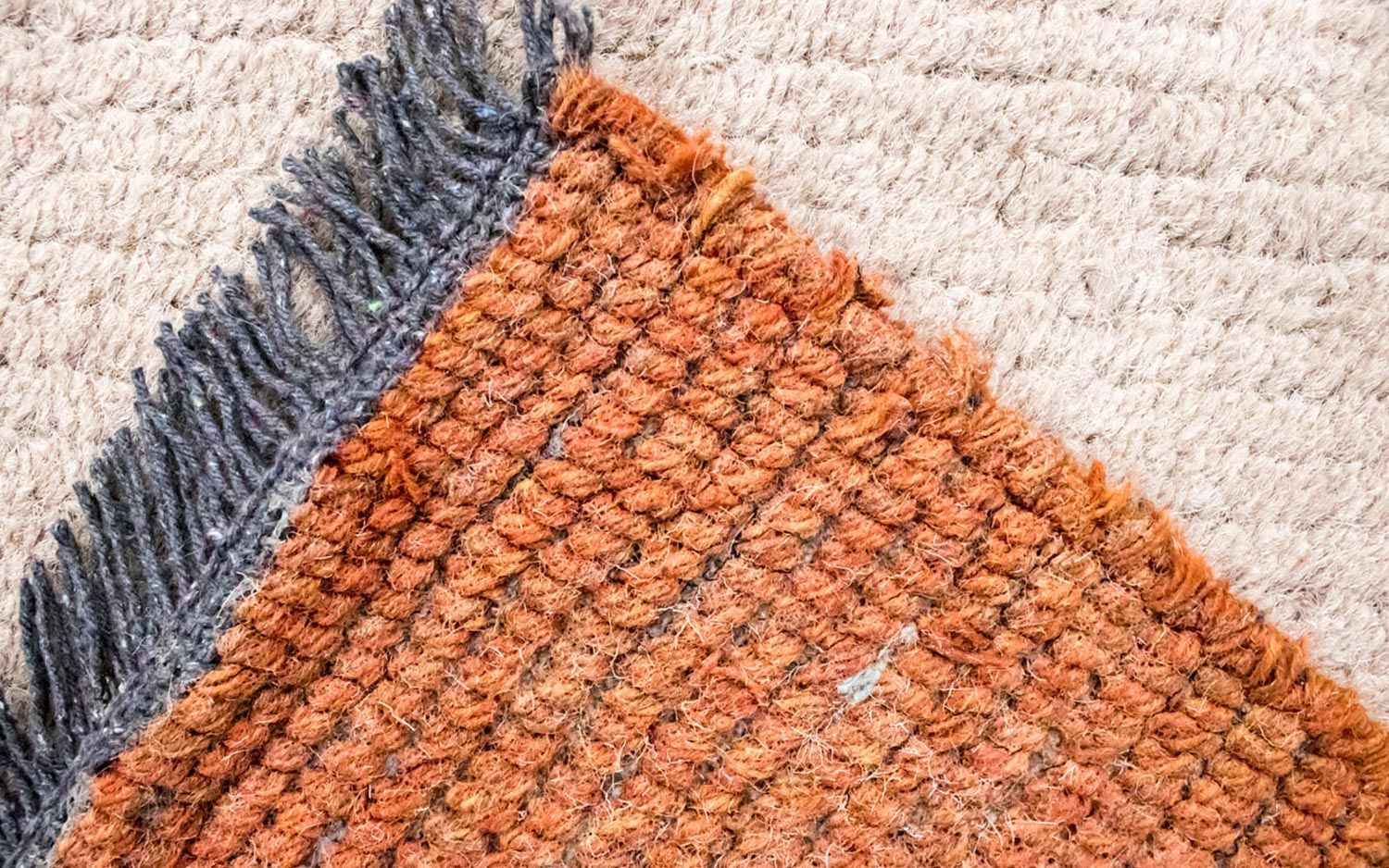 Nepal Tæppe - 140 x 70 cm - beige