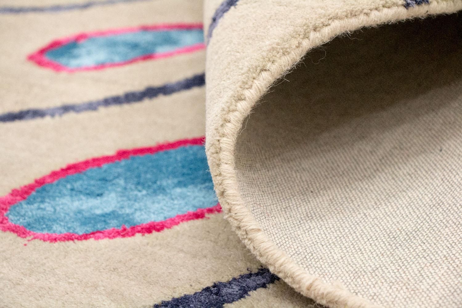 Designer tæppe - 240 x 152 cm - beige