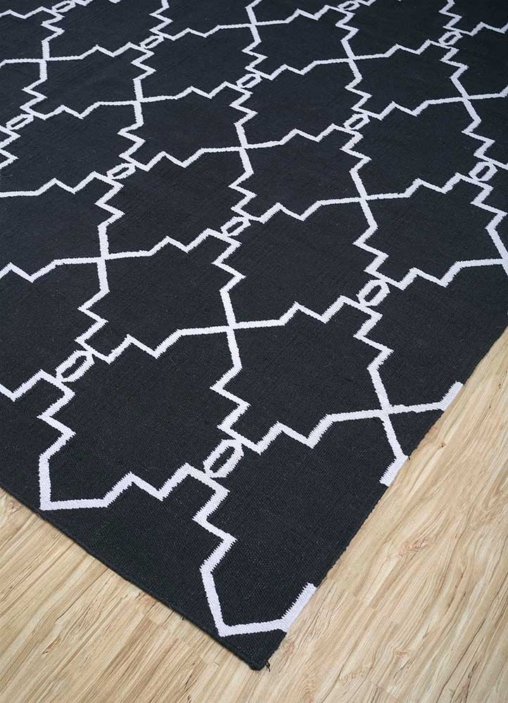 Uldtæppe - 375 x 270 cm - sort og hvid