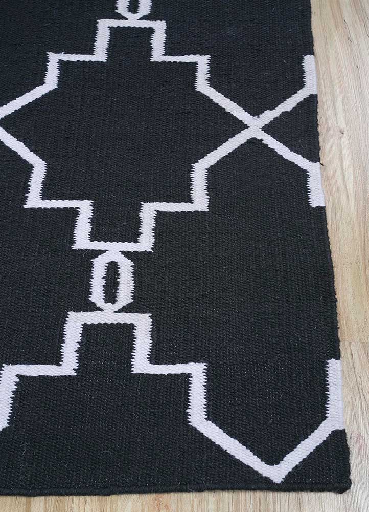 Uldtæppe - 375 x 270 cm - sort og hvid