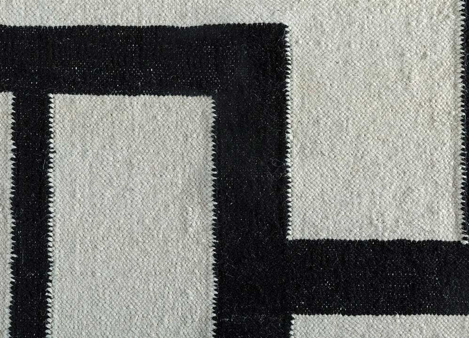 Uldtæppe - 240 x 150 cm - sort og hvid