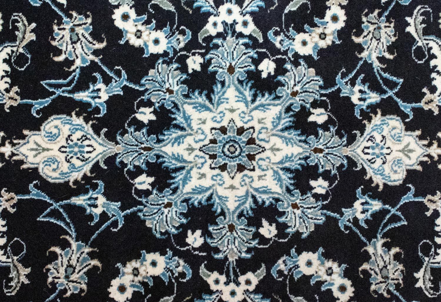 Persisk tæppe - Nain - 136 x 90 cm - mørkeblå