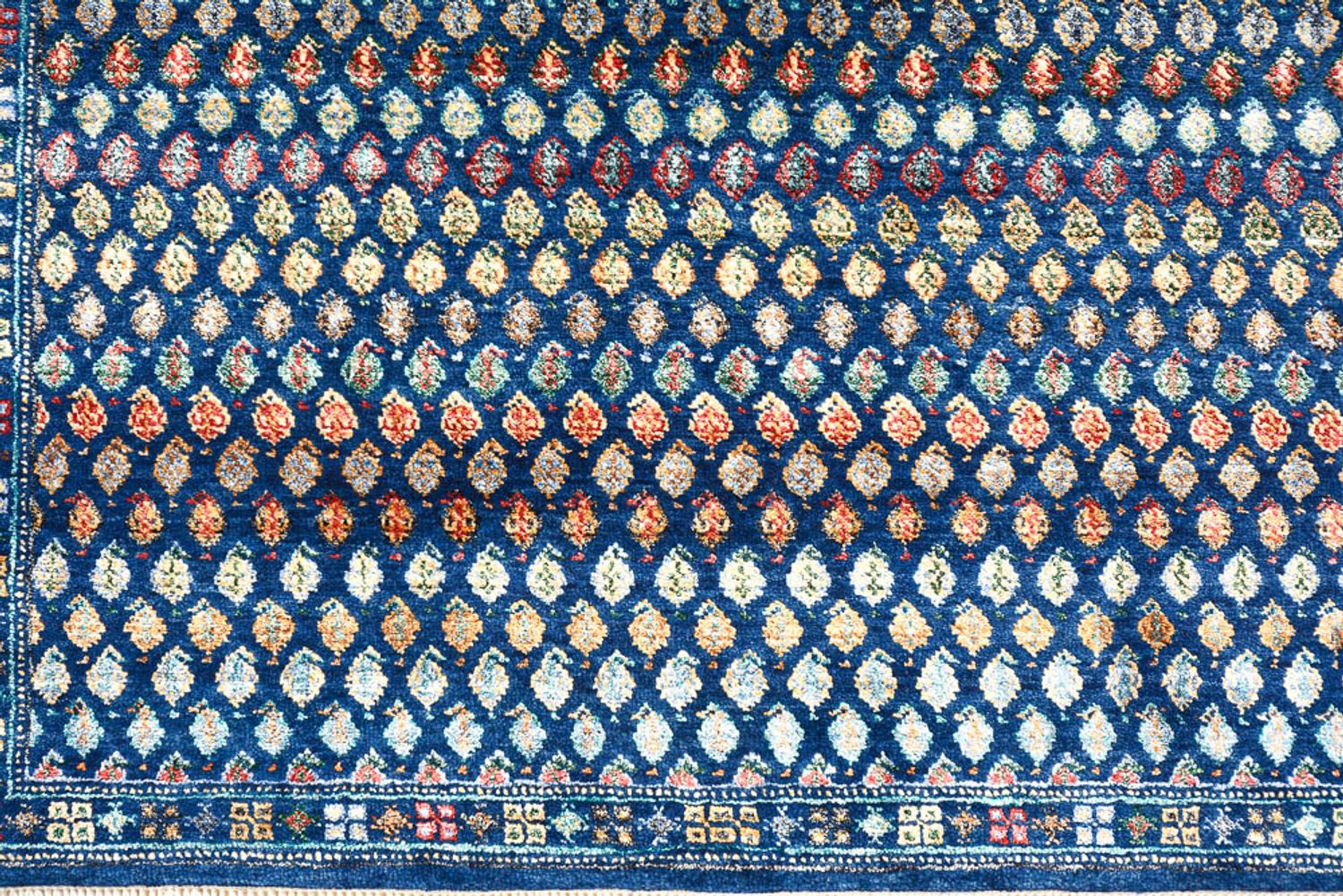 Designer tæppe - 154 x 93 cm - mørkeblå