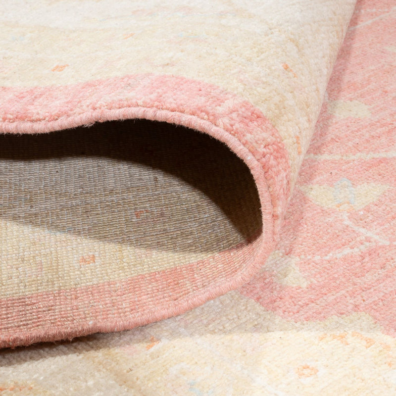 Ziegler Carpet - 347 x 258 cm - lysrød