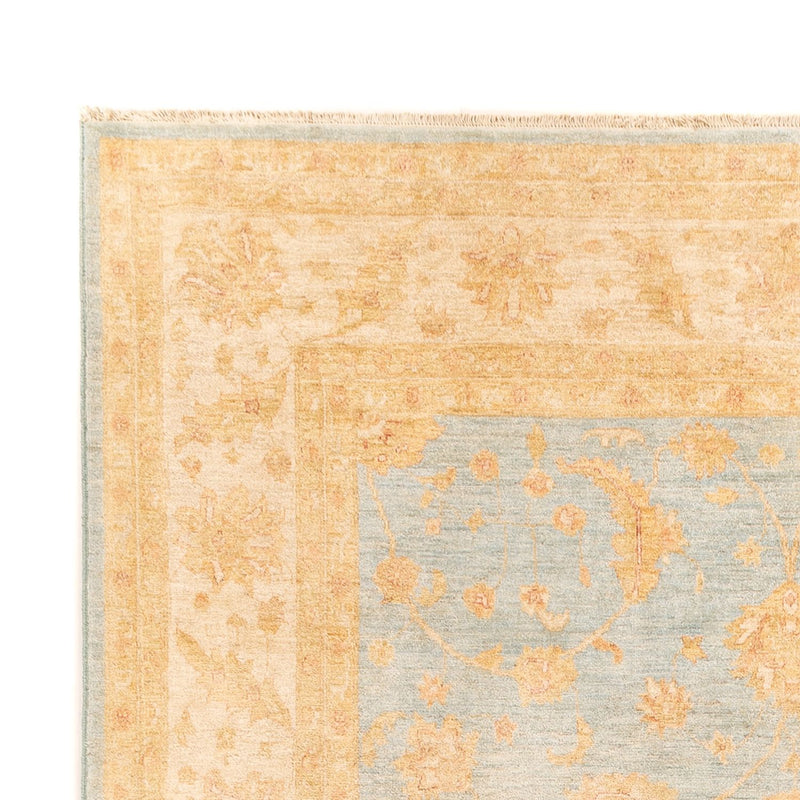 Ziegler Carpet - 342 x 257 cm - lyseblå