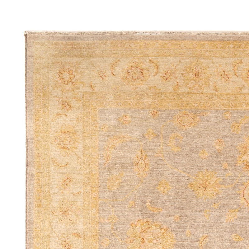 Ziegler Carpet - 360 x 271 cm - mørk beige