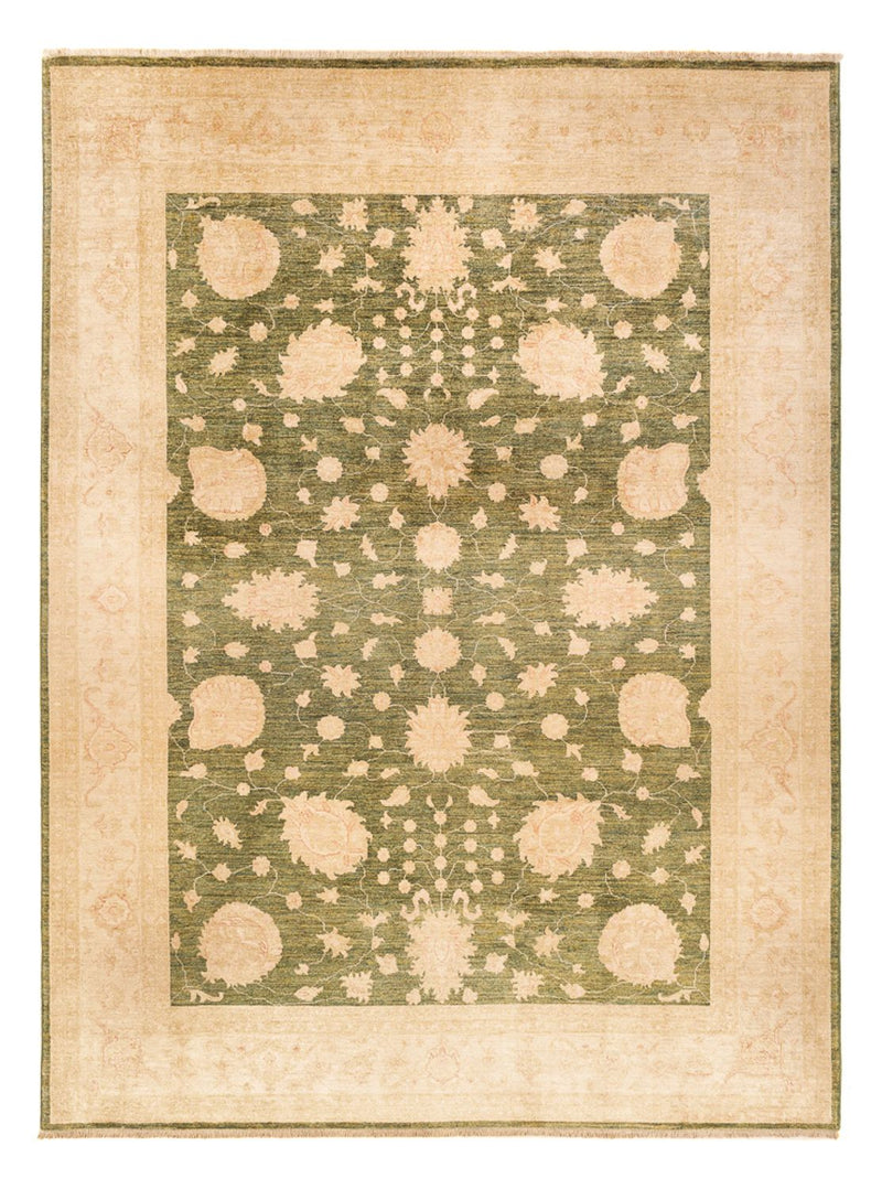 Ziegler Carpet - 365 x 275 cm - olivengrøn