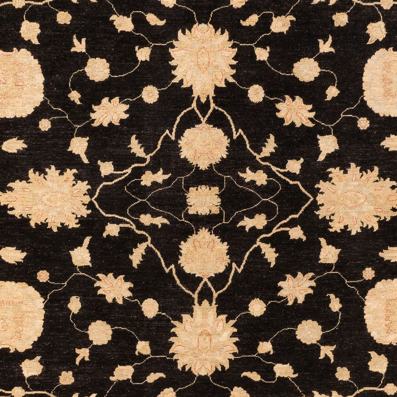 Ziegler Carpet - 378 x 272 cm - sort