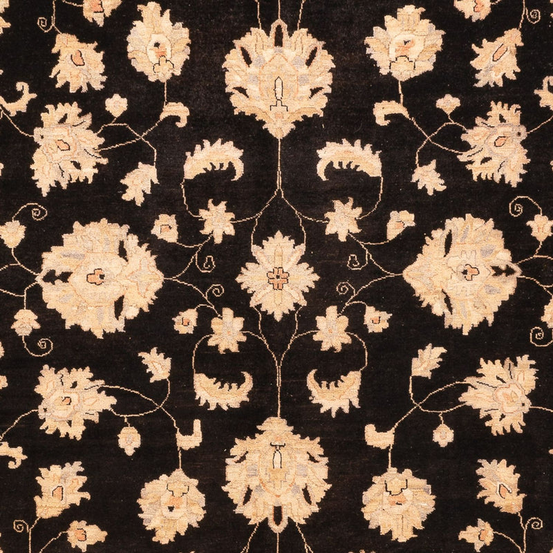 Ziegler Carpet - 360 x 276 cm - sort