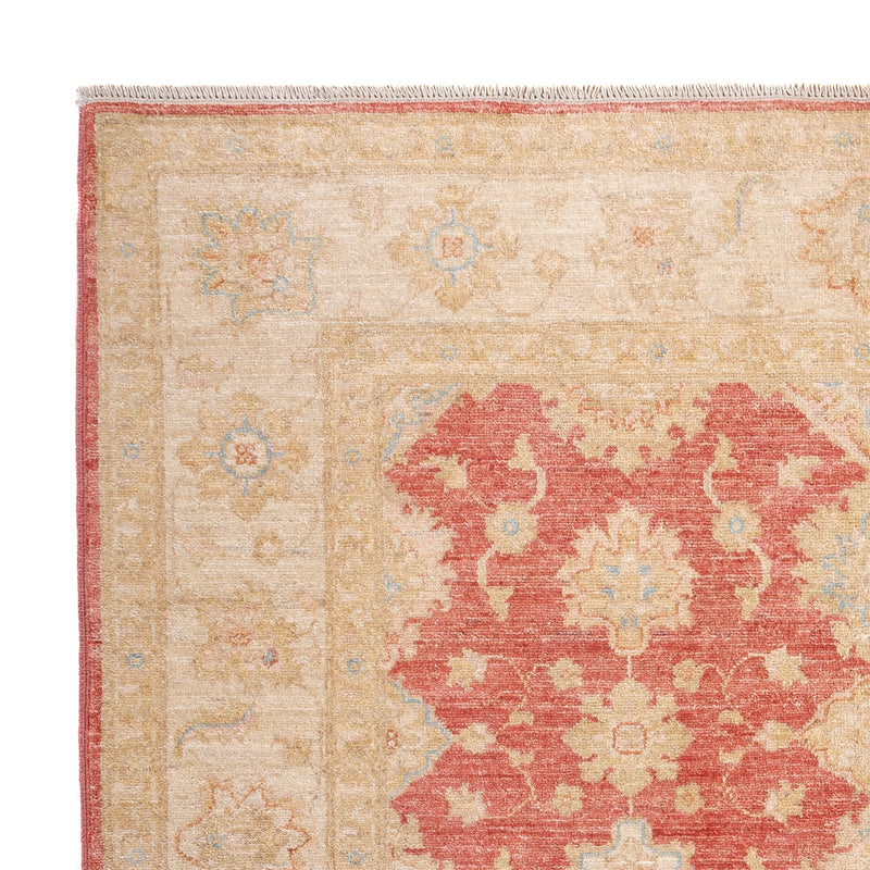 Ziegler Carpet - 201 x 153 cm - lysrød