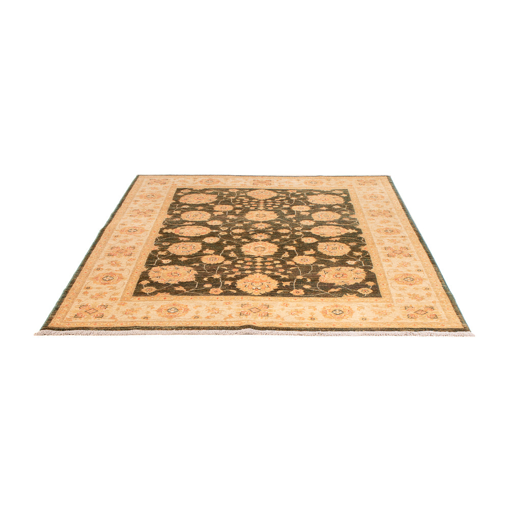 Ziegler Carpet - 198 x 154 cm - olivengrøn