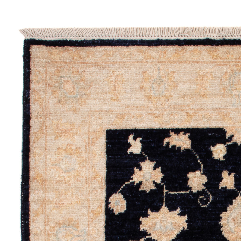 Ziegler Carpet - 102 x 80 cm - sort