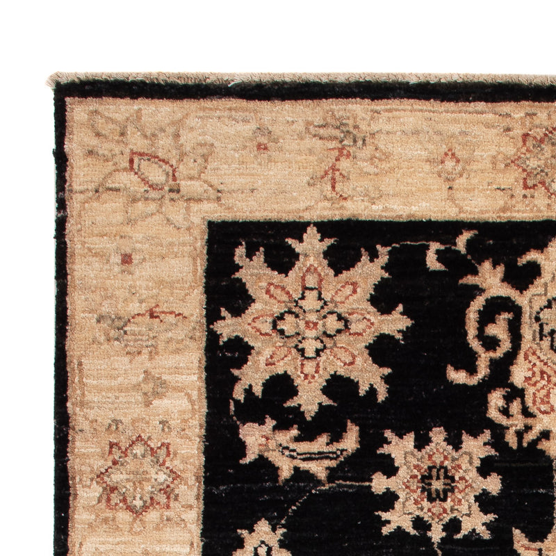 Ziegler Carpet - 115 x 81 cm - sort
