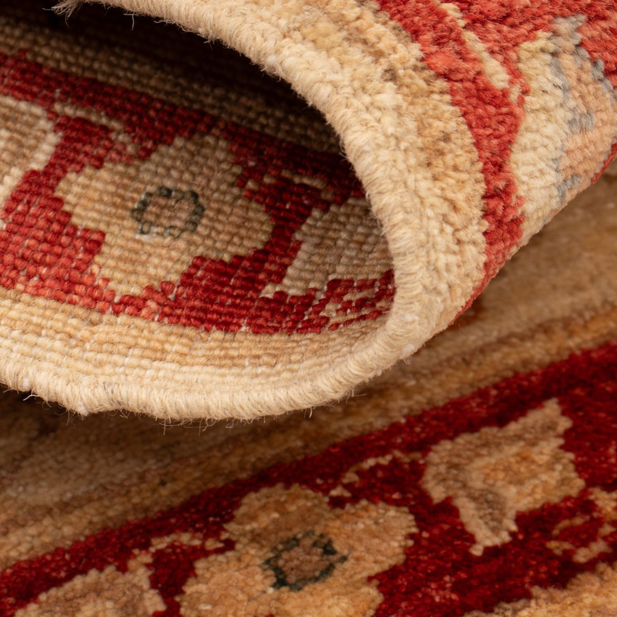 Ziegler Carpet - 69 x 52 cm - beige