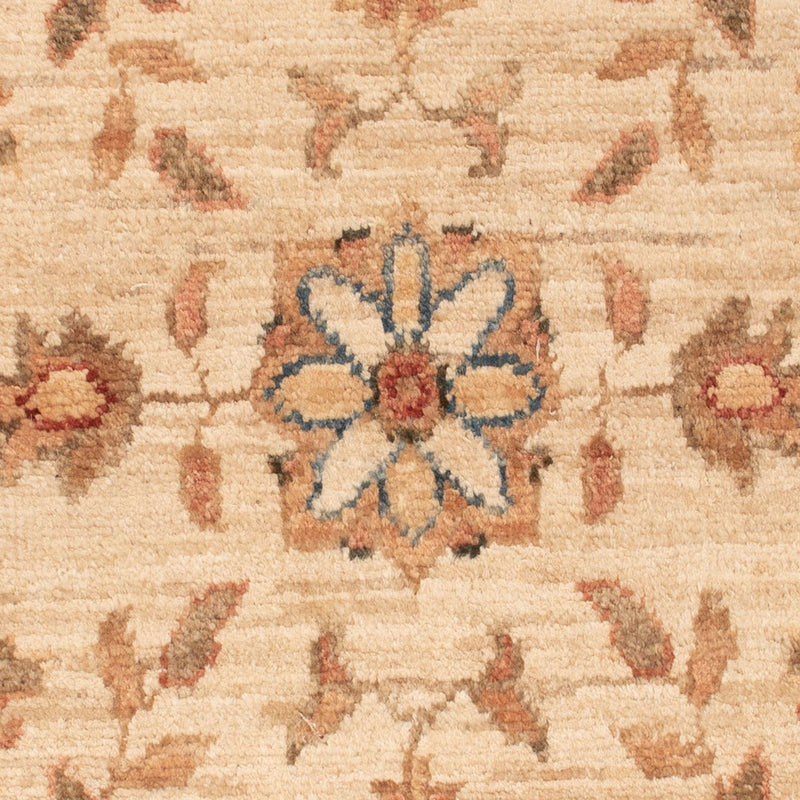 Ziegler Carpet - 67 x 52 cm - beige