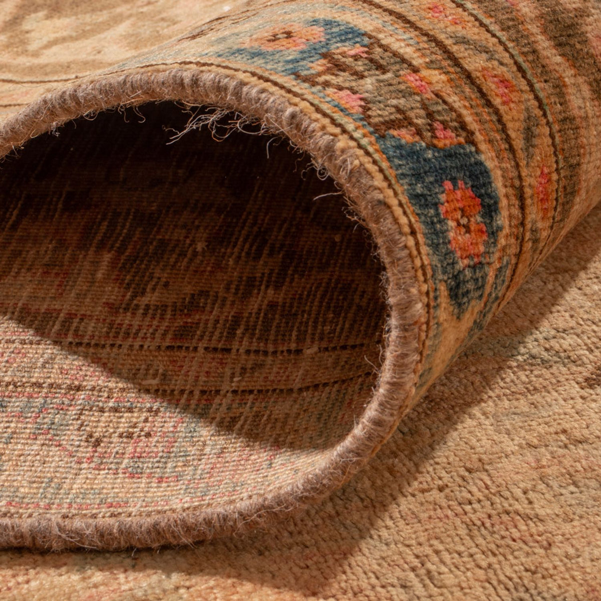 Vintage tæppe - 368 x 281 cm - mørk beige