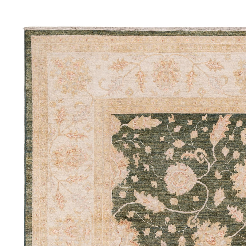 Ziegler Carpet - 307 x 250 cm - grøn